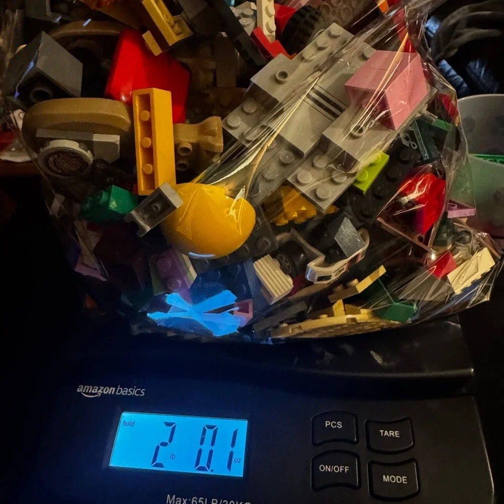 LEGO Bulk Lot of 2 Pounds Bricks Parts and Pieces Genuine 2 Lbs Grab Bag - Picture 9 of 11